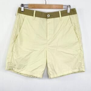 Levi's California Yellow Tan 100% Cotton Chino Shorts Men's Size 30